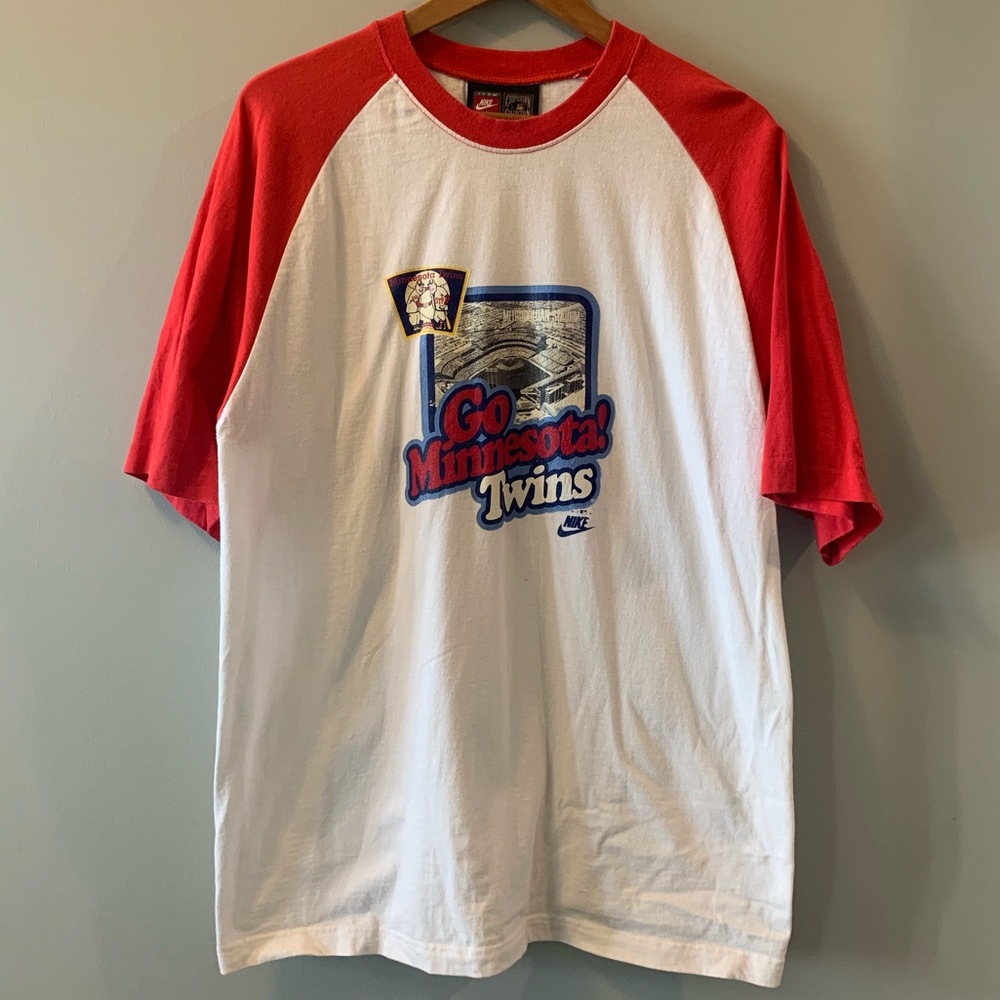 Minnesota Twins Nike Vintage Metrodome Tee L
